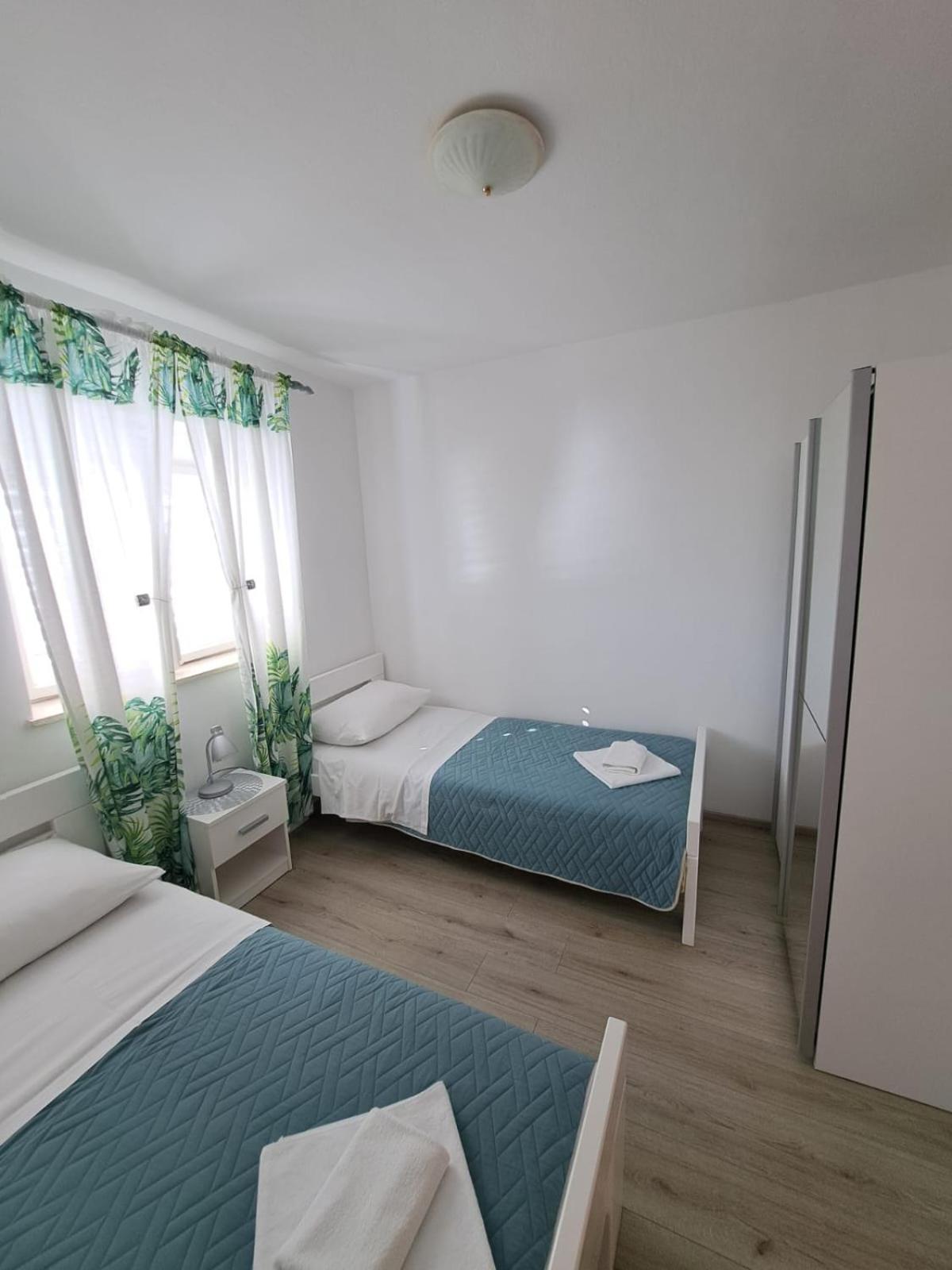 Apartman Leon Omiš Eksteriør bilde