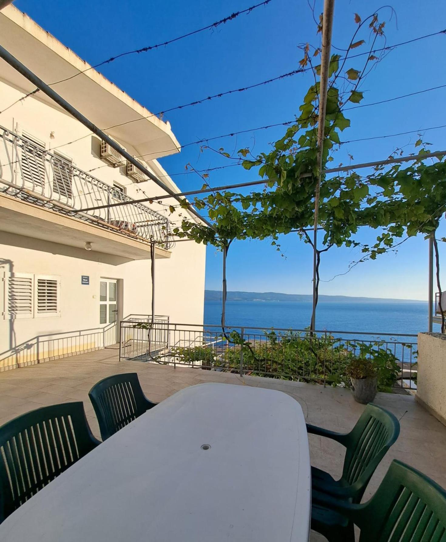 Apartman Leon Omiš Eksteriør bilde