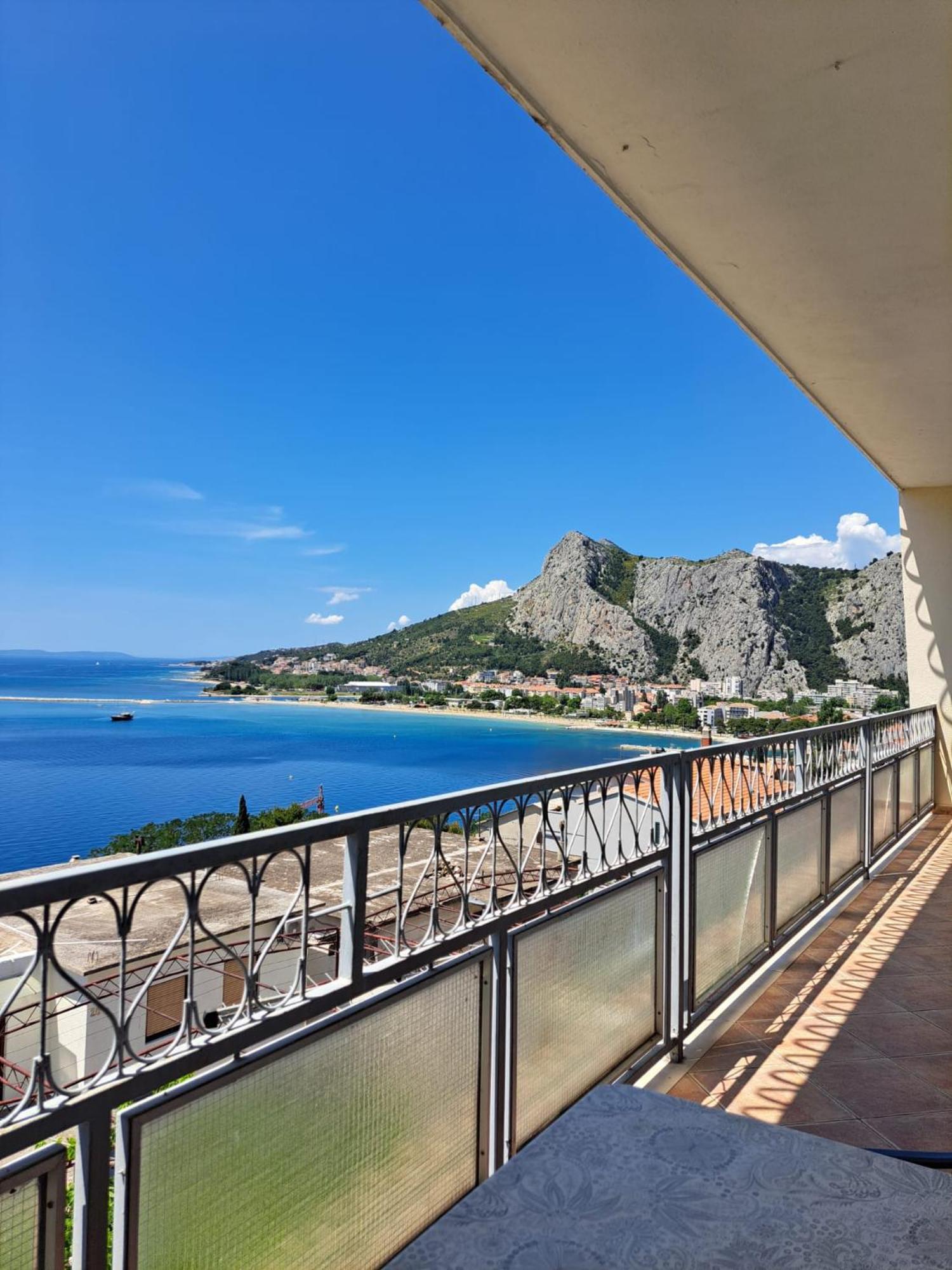 Apartman Leon Omiš Eksteriør bilde